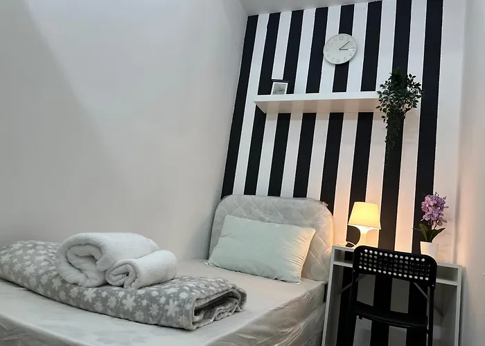 Lovely Private Partition Room In Barsha Heights